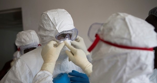 В США от Эболы умер доктор