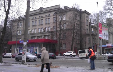 В Днепропетровске выстроились очереди на шиномонтаж