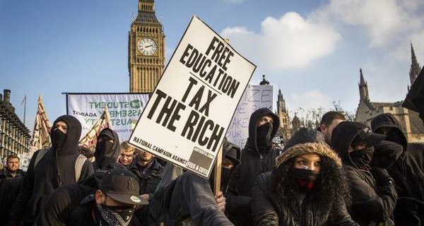 В Лондоне бунтуют студенты