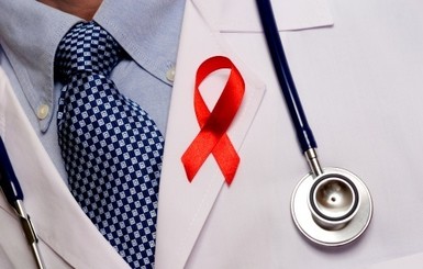 Украинцев мобильно проверят на ВИЧ и гепатит
