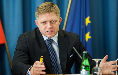 Премьер Словакии: Крым - вопрос решенный, а в НАТО Украине идти не стоит