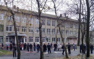 Стрельба в гимназии Томска: бывший ученик выстрелил в завуча