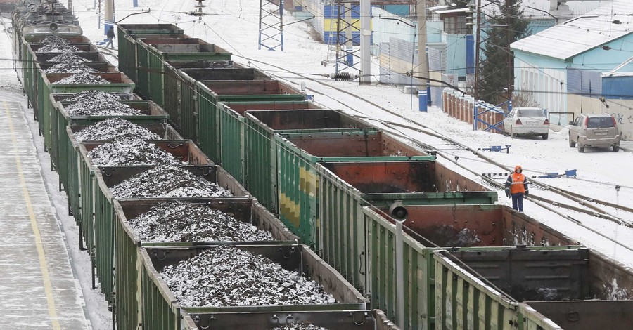 На украинских ТЭС осталось угля на две недели