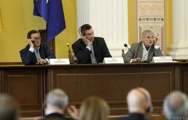 В Киеве депутатам за бюджетные деньги купят планшеты