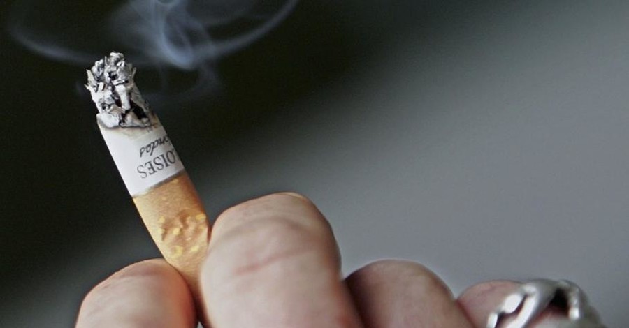 Ученые выяснили, что сигареты убивают мужские хромосомы