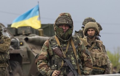 Украинских военных одевает Канада