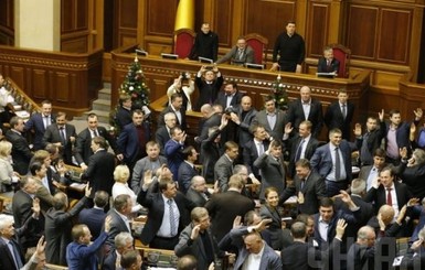 Блогер заступился за депутатов, голосовавших за законы 16 января