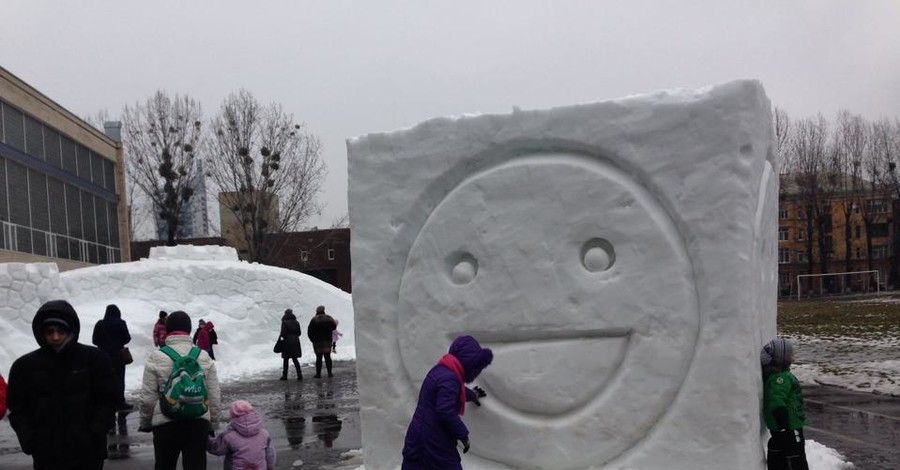 В Киеве из-за погоды закрываются фестивали ледяных скульптур