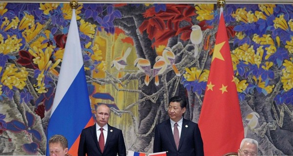 Китай заявил о готовности помочь России в решении экономических проблем