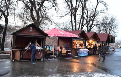 В Киеве будут торговать дешевыми продуктами к новогоднему столу