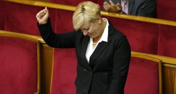 Гонтарева отчитается в парламенте 25 декабря