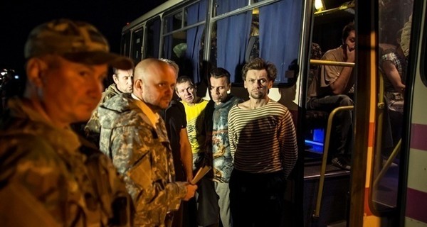 Из плена без обмена освобождены еще четверо украинцев