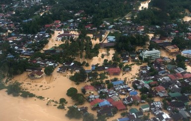 В Малайзии эвакуировали 160 тысяч человек