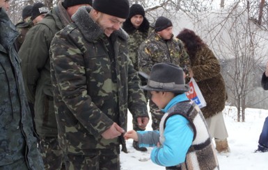 В Донбассе на блокпостах устроили вертеп