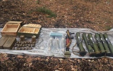 СБУ нашла в Донецкой области очередной арсенал оружия 