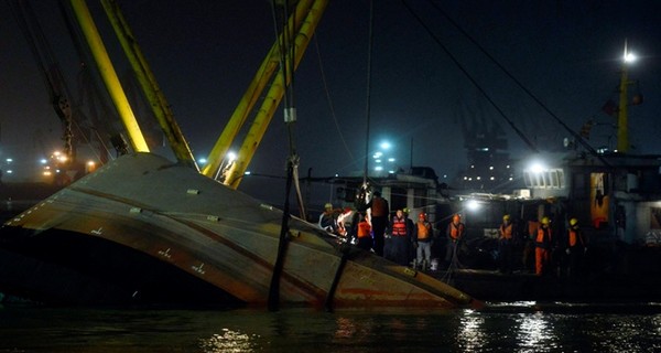 В Китае столкнулись два корабля: пропали 10 человек