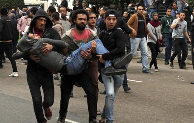 В Египте столкновения полиции и демонстрантов, не менее 15 погибших