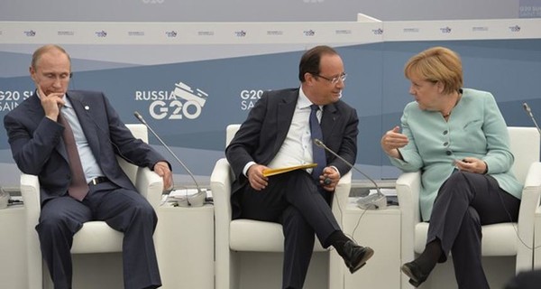 Путин, Меркель и Олланд обсудили ситуацию в Донбассе