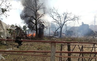 В Луганской области обстреляли ТЭС, дома и кладбище