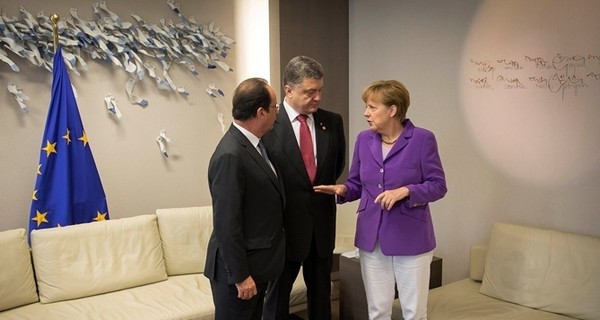 Меркель, Олланд и Порошенко признали, что Минские переговоры провалились