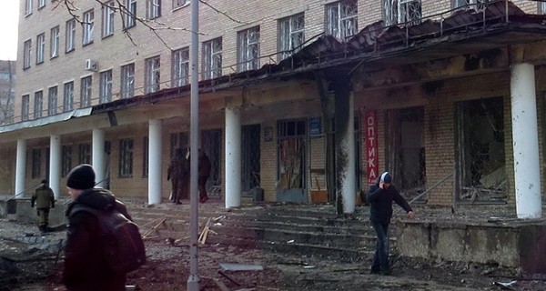 В Донецке обстреляли еще один спальный район