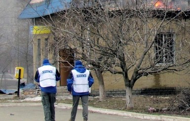 Возле Станицы Луганской наблюдатели ОБСЕ попали под минометный обстрел
