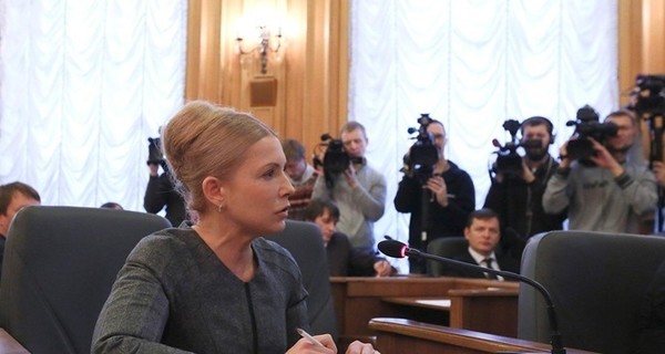 Тимошенко призывает коллег 10 февраля не идти в Раду, а поехать в Москву