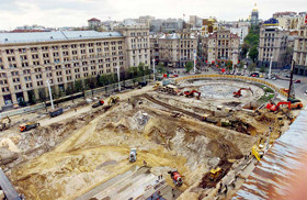 За всю историю на Майдане стояло шесть памятников, три фонтана и одна виселица 