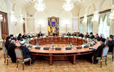 Порошенко попросил Московский патриархат поддержать украинских военных