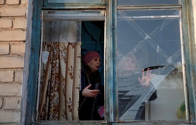 Из-за обстрелов в Донецке погибла женщина