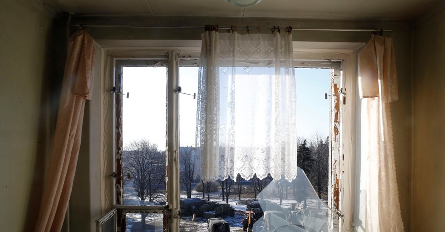 В Донецке снаряды попали в дома в частном секторе
