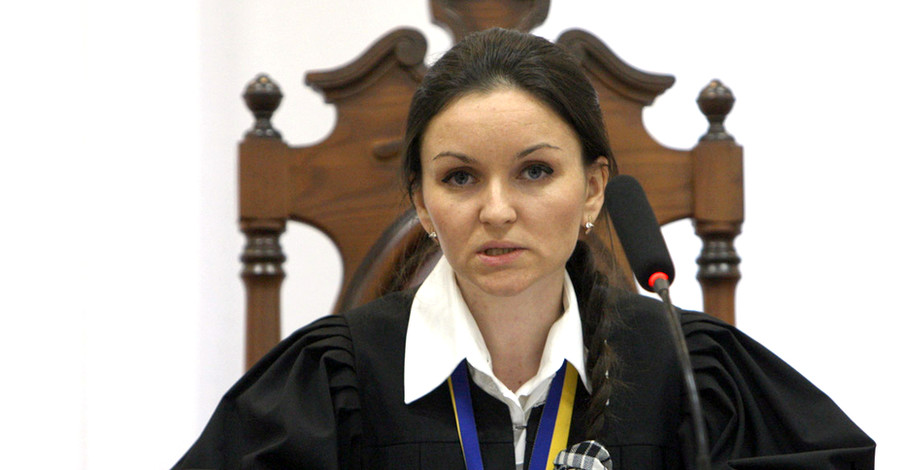 Судью Ефремова вызвали на допрос в прокуратуру Киева