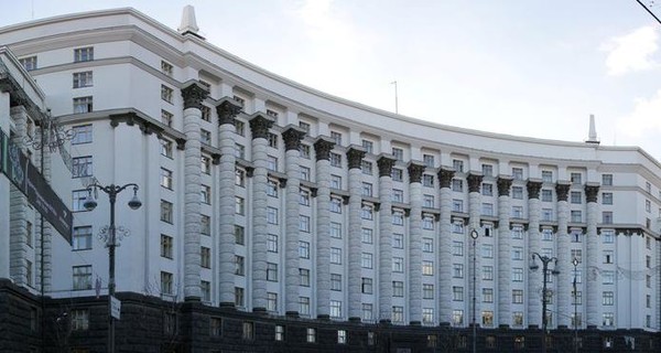 Яценюк созвал заседание Кабмина на субботу