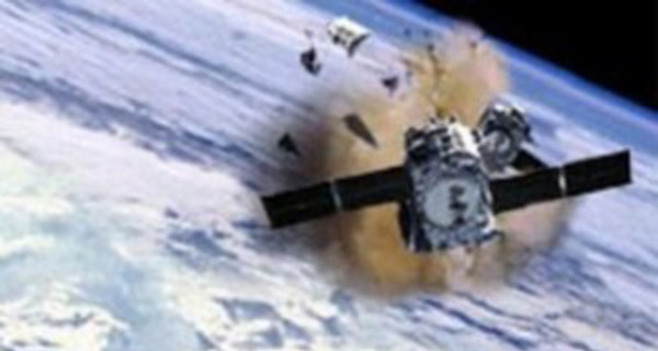 Американский спутник взорвался на орбите из-за перегрева