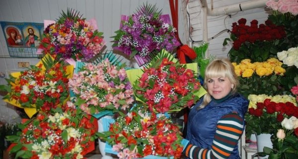 Продавцы цветов в Киеве: 