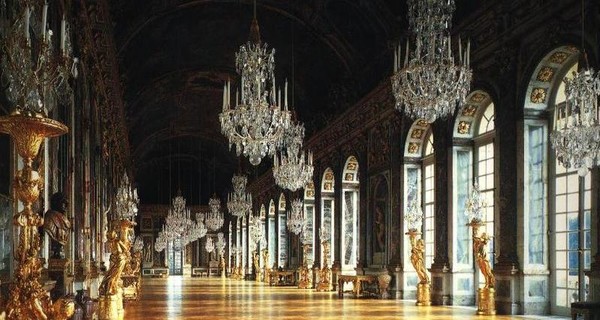 В Версале запретили использовать штативы для 