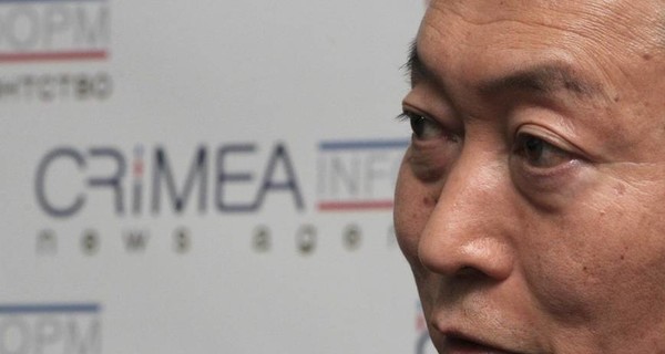 Японские депутаты требуют отобрать паспорт у посетившего Крым экс-премьера