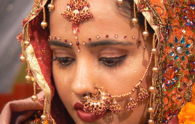 В Индии невеста сбежала от жениха-недоучки