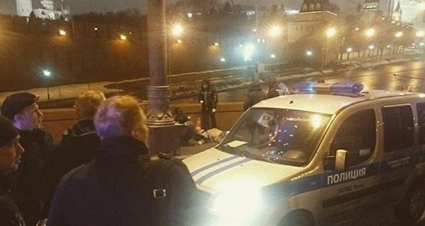 СМИ: рядом с местом убийства Немцова нашли два пистолета