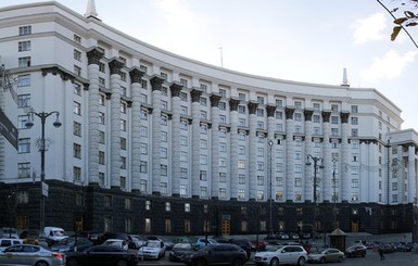 Луценко объявил о готовящихся кадровых перестановках в Кабмине