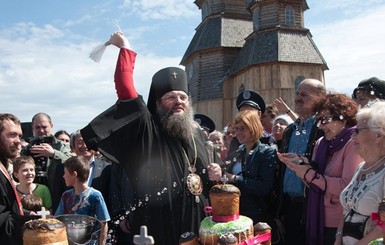 У православных христиан началась Страстная неделя 