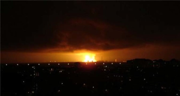 Соцсети: взрыв в Мариуполе произошел у воинской части