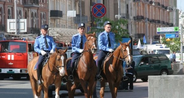 Одесситов в праздники будет охранять конный эскадрон
