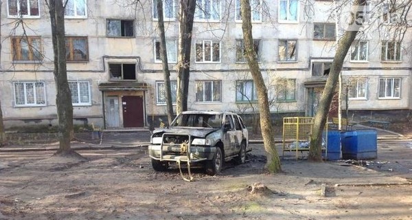 Харьковчане о взорванной иномарке: 