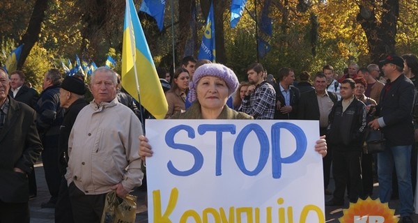 В Киеве заблокировали Крещатик