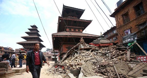 В Непале объявили трехдневный траур по жертвам землетрясения