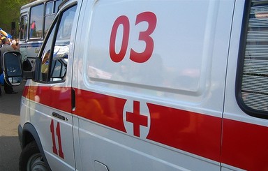 В Киеве ребенок упал с шестого этажа и выжил