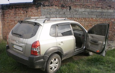 В Кировограде автовор сбил двух работников милиции