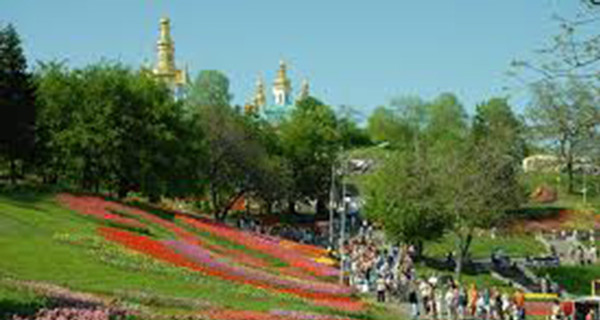 В Киеве появятся Эйфелевая башня и Колизей