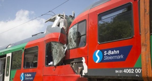 В Австрии столкнулись два поезда, есть жертвы